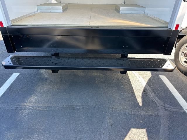 New 2024 GMC Savana 3500 w/ Power Convenience Package RWD image 32