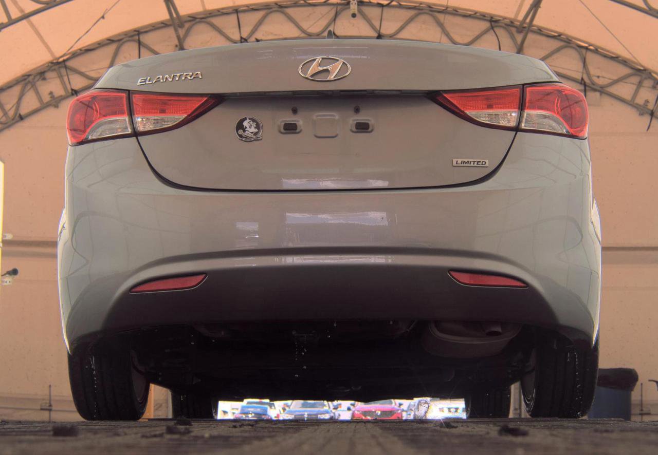 Used 2013 Hyundai Elantra Limited image 7