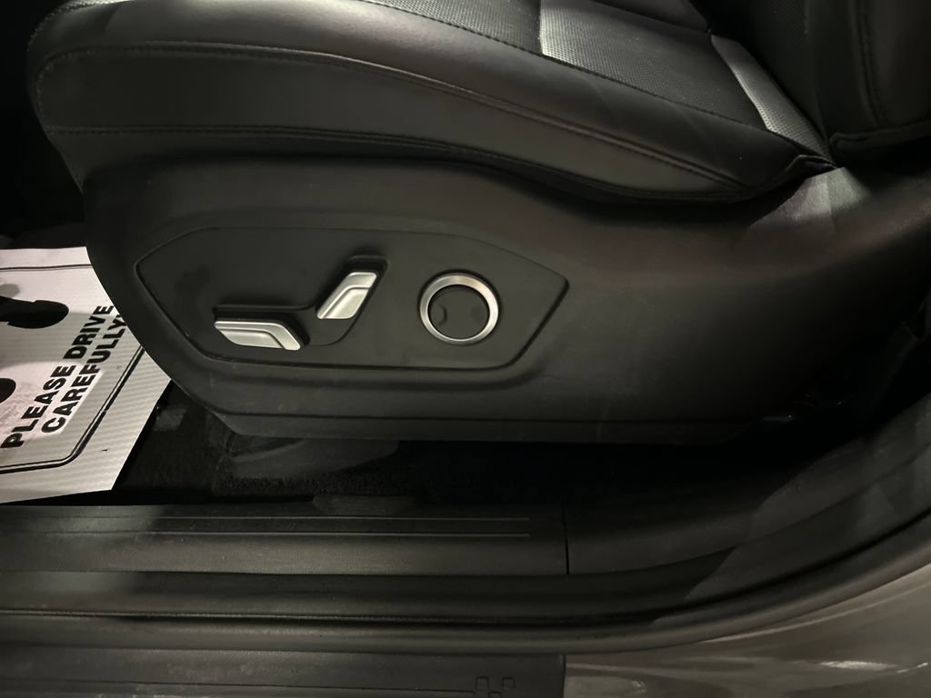 Used 2024 Hyundai Santa Fe SEL FWD image 11