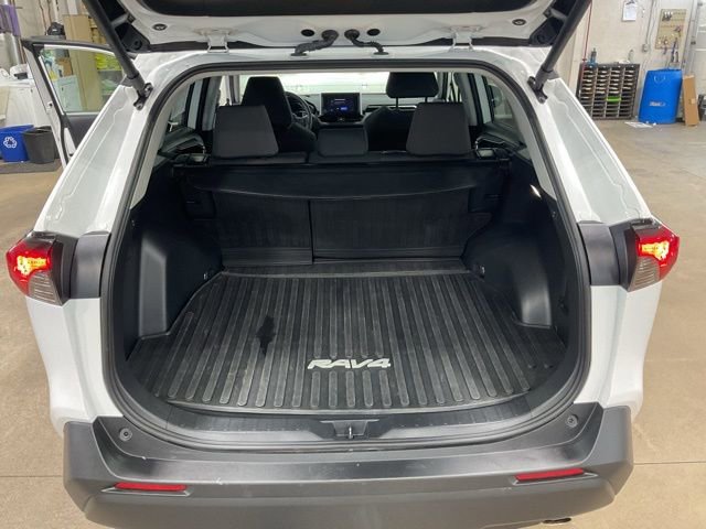 Used 2024 Toyota RAV4 XLE w/ Convenience Package image 21
