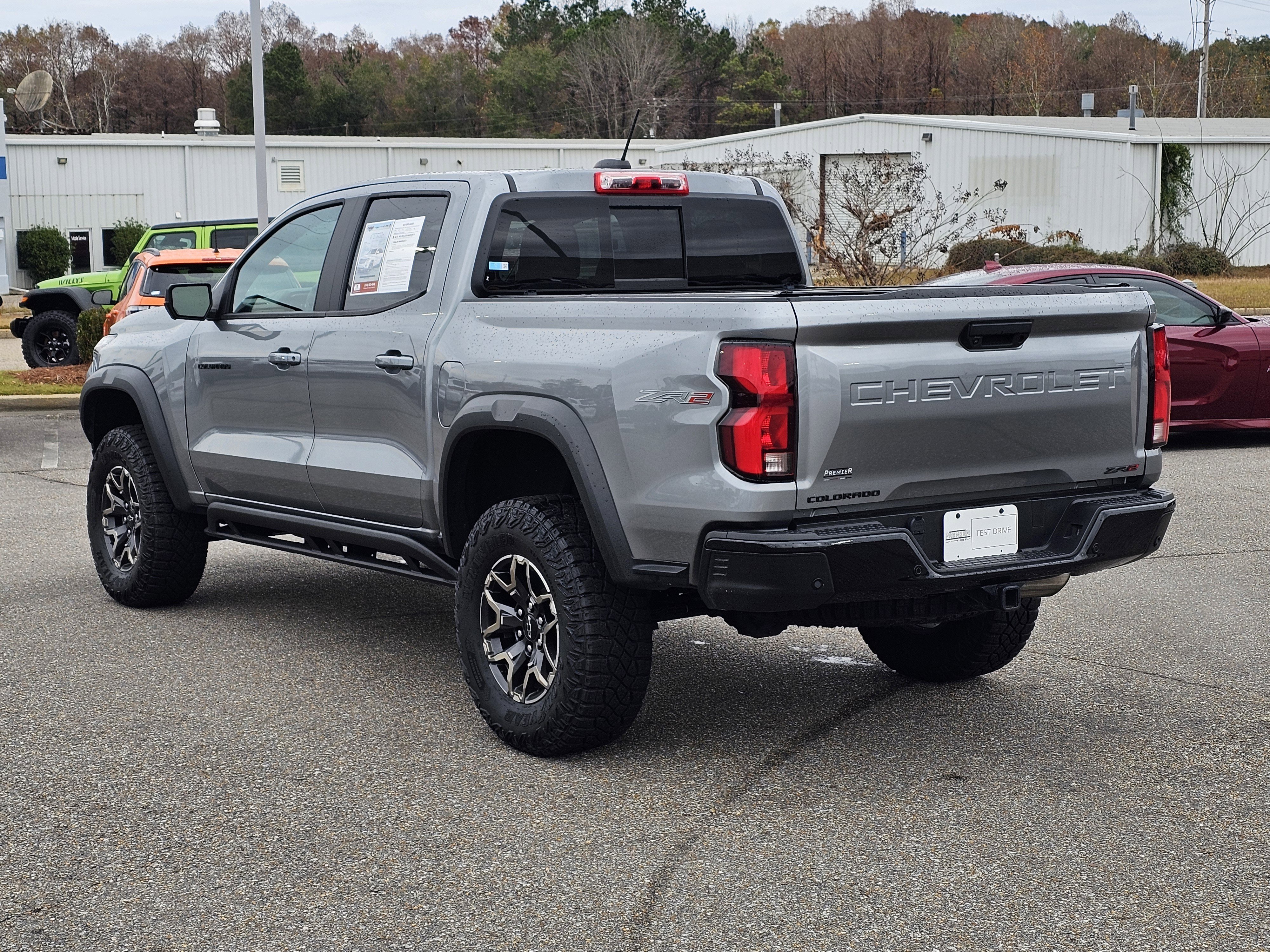 Used 2023 Chevrolet Colorado ZR2 w/ ZR2 Convenience Package III image 12