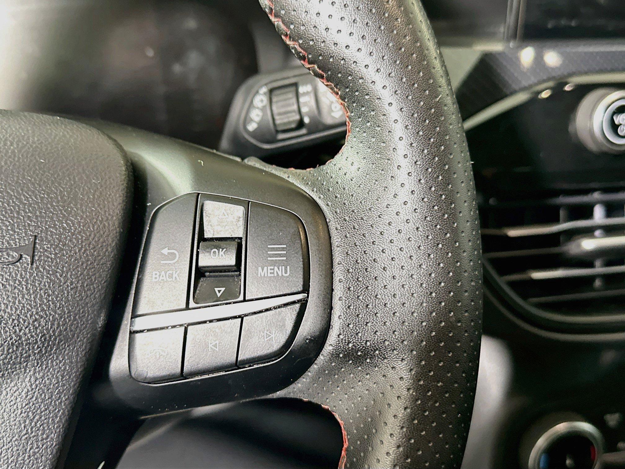 Used 2024 Ford Escape ST-Line FWD image 17
