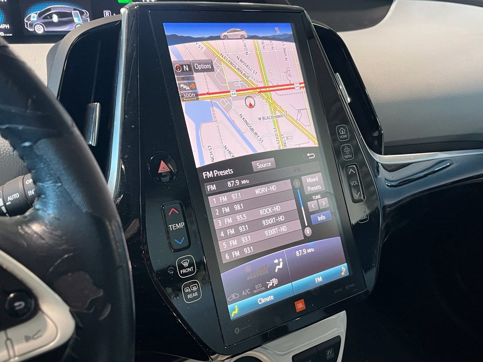 Used 2018 Toyota Prius Four Touring w/ Premium Convenience Package FWD image 20