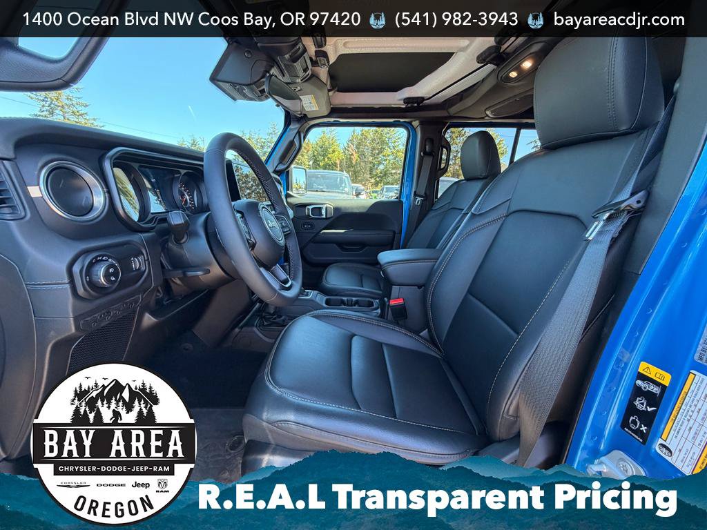 Used 2025 Jeep Gladiator Sport AWD/4WD image 12