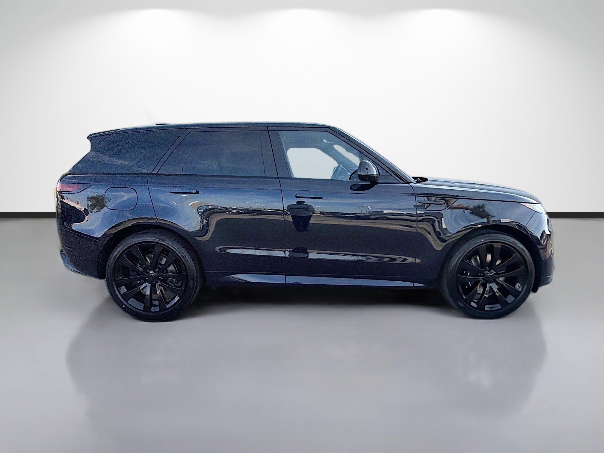 New 2026 Land Rover Range Rover Sport Dynamic SE image 6