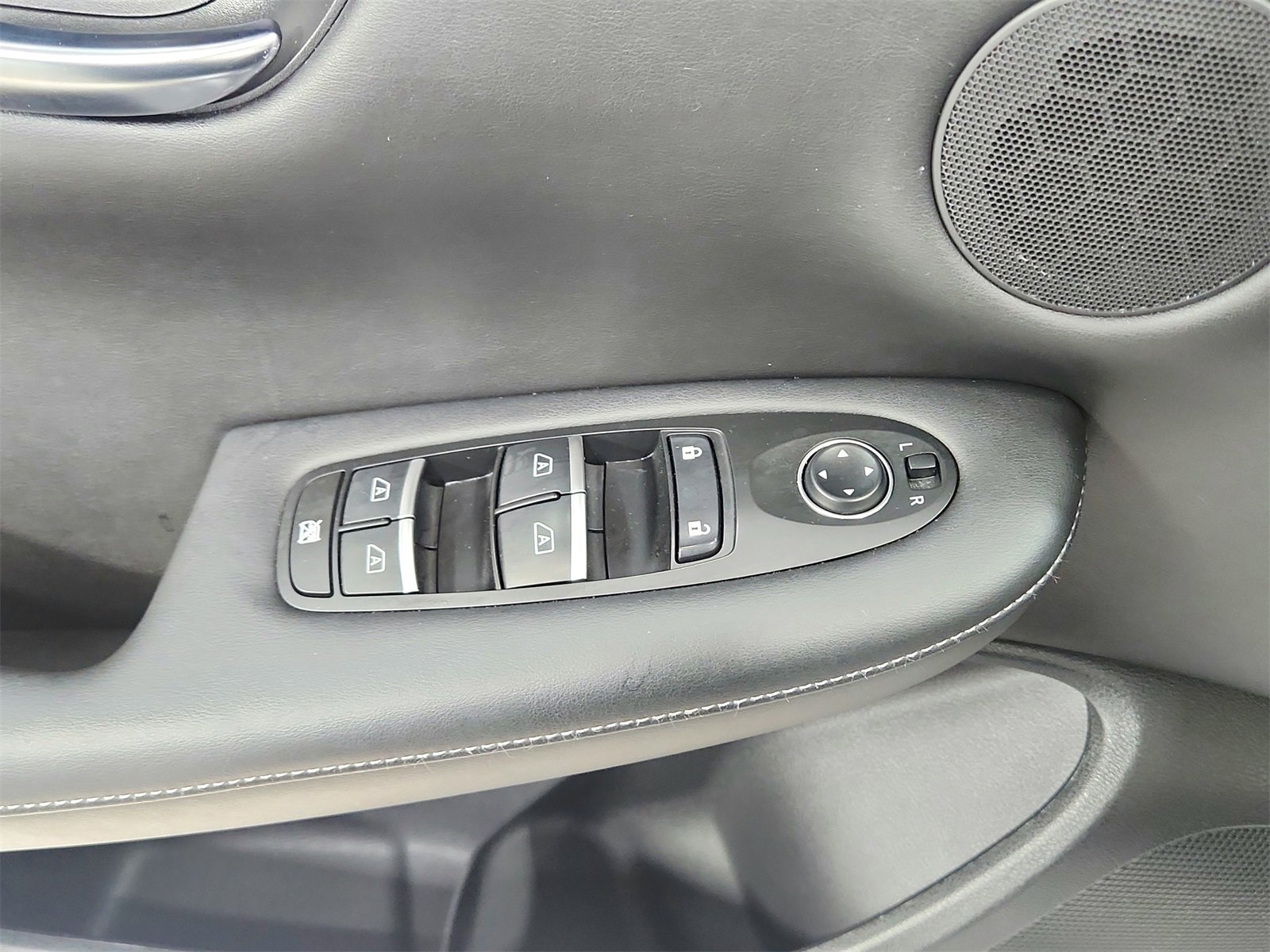 Used 2021 INFINITI QX50 Luxe image 31