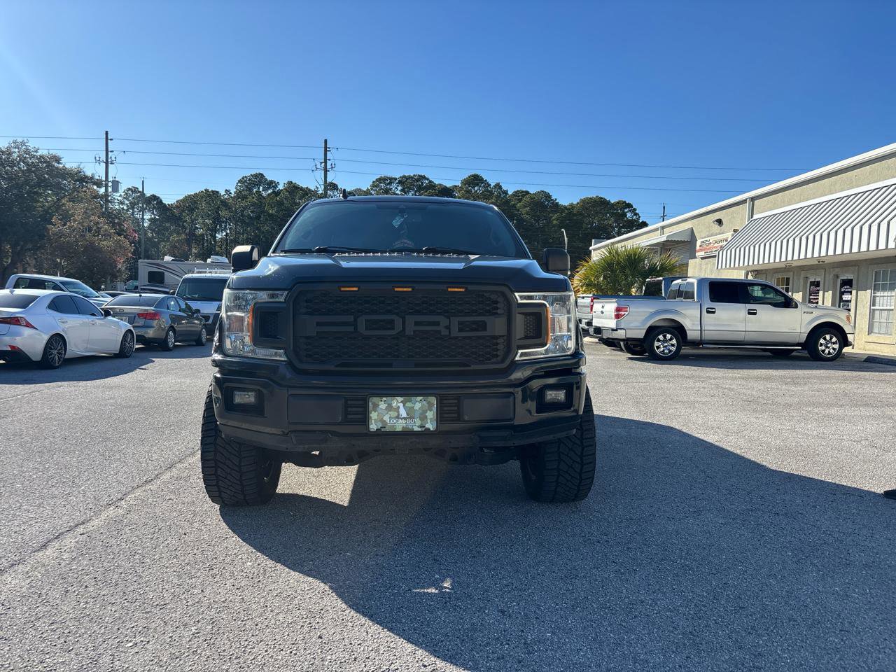 Used 2019 Ford F150 XLT w/ Equipment Group 302A Luxury image 2