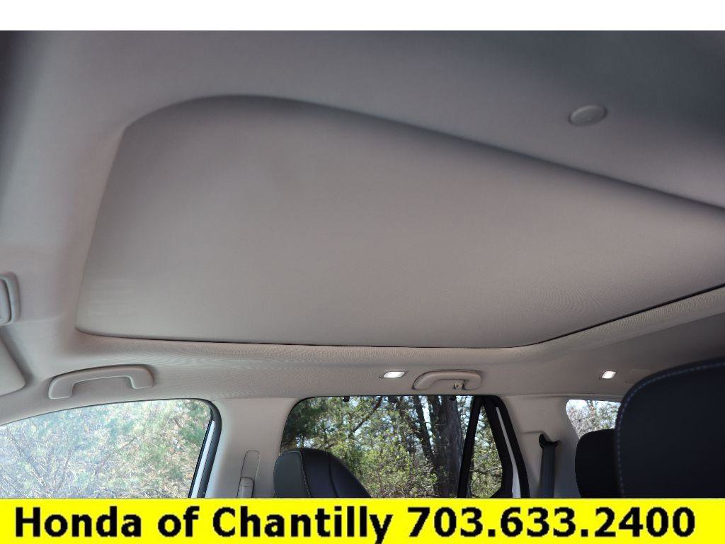 Certified 2023 Honda Pilot Touring image 21