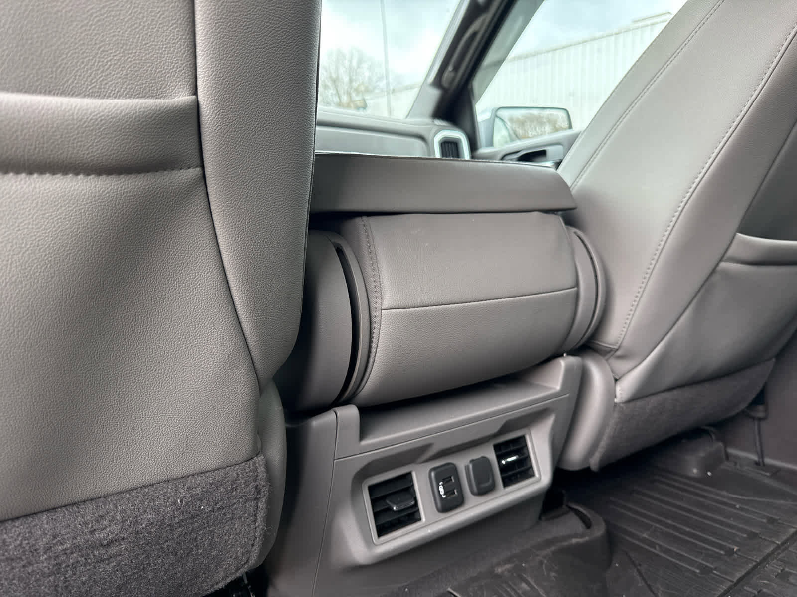 Used 2021 GMC Sierra 1500 SLT image 23