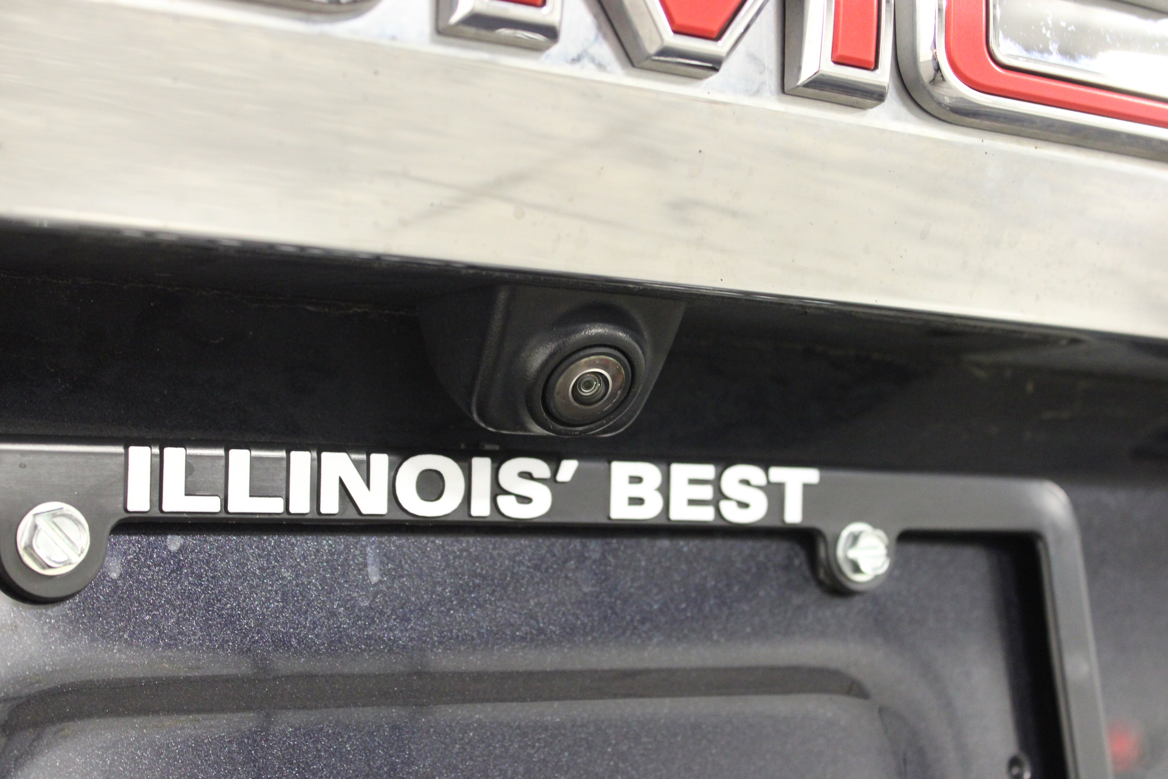 Used 2023 GMC Yukon SLE image 13