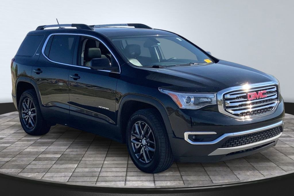 Used 2017 GMC Acadia SLT image 3