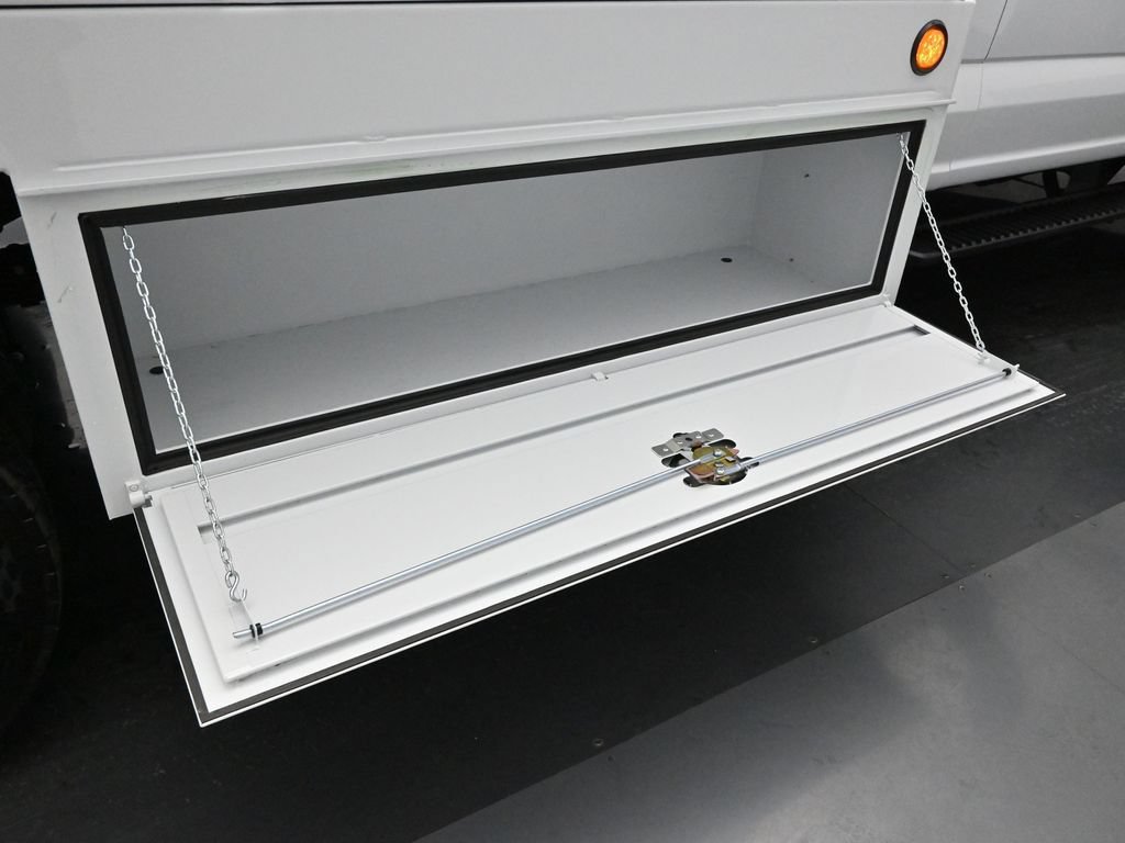 New 2025 Ford F550 4x4 Regular Cab Super Duty image 24