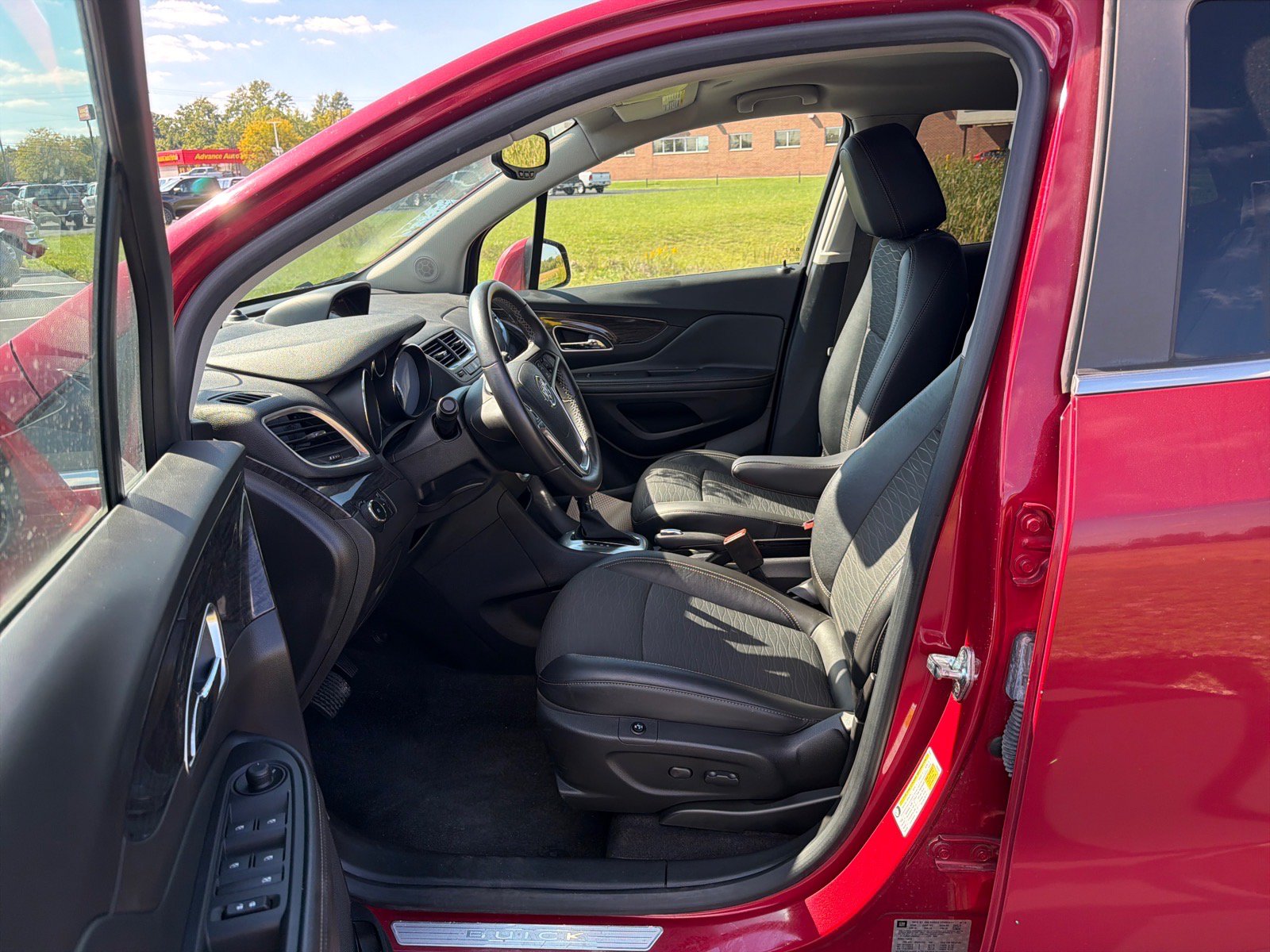 Used 2016 Buick Encore Convenience FWD image 9