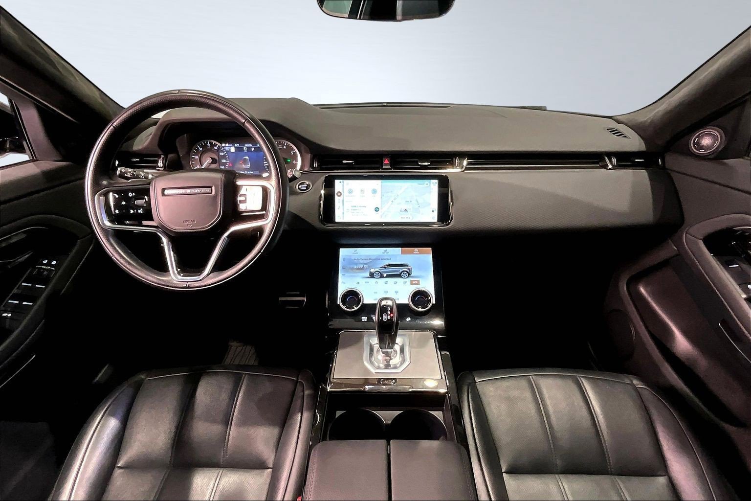 Used 2023 Land Rover Range Rover Evoque R-Dynamic S AWD/4WD image 8