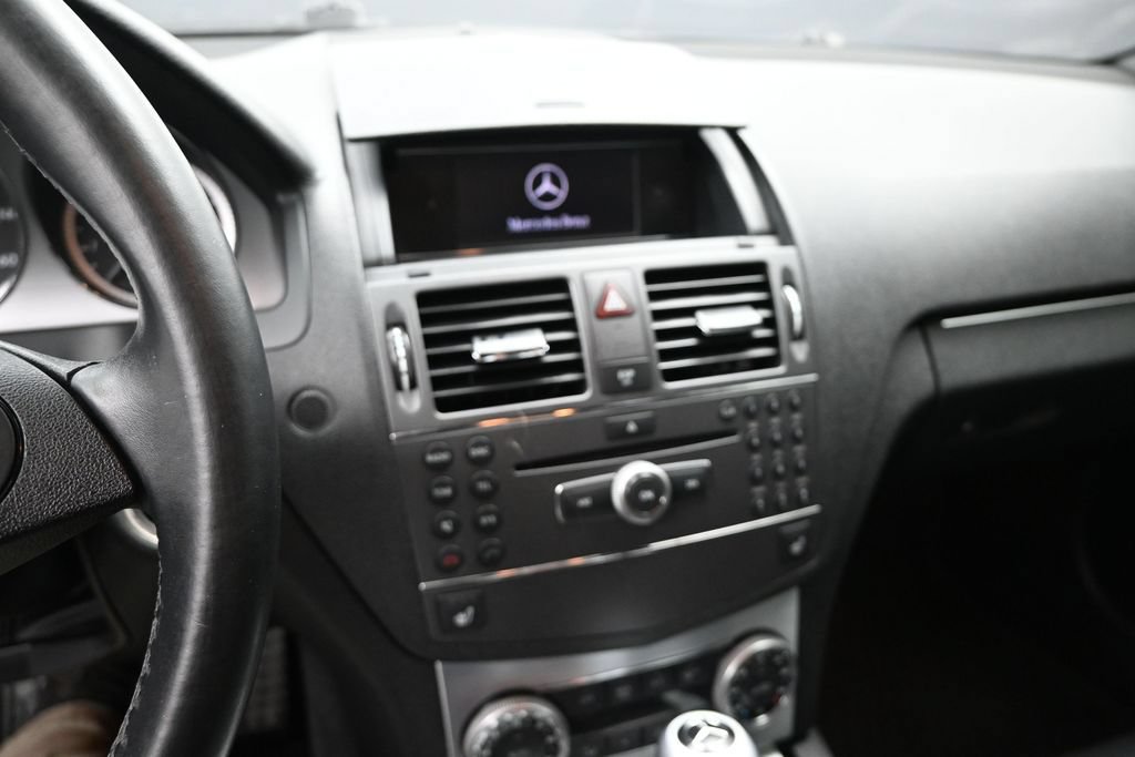 Used 2010 Mercedes-Benz C 300 4MATIC Sedan image 15