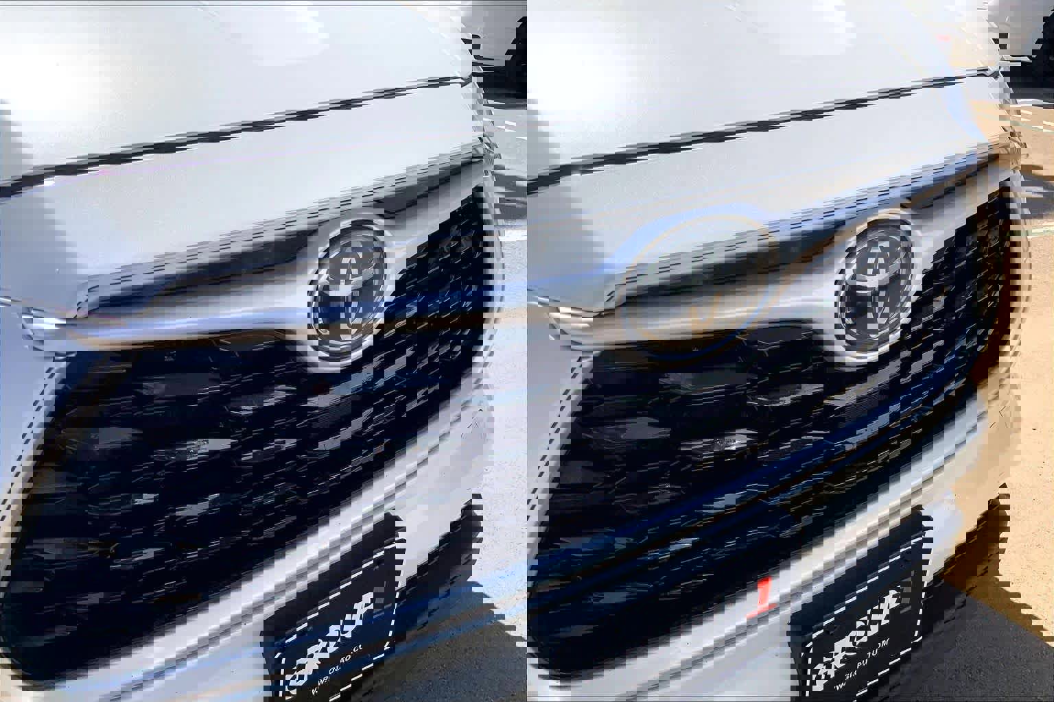 Used 2021 Toyota Highlander XLE AWD/4WD image 37