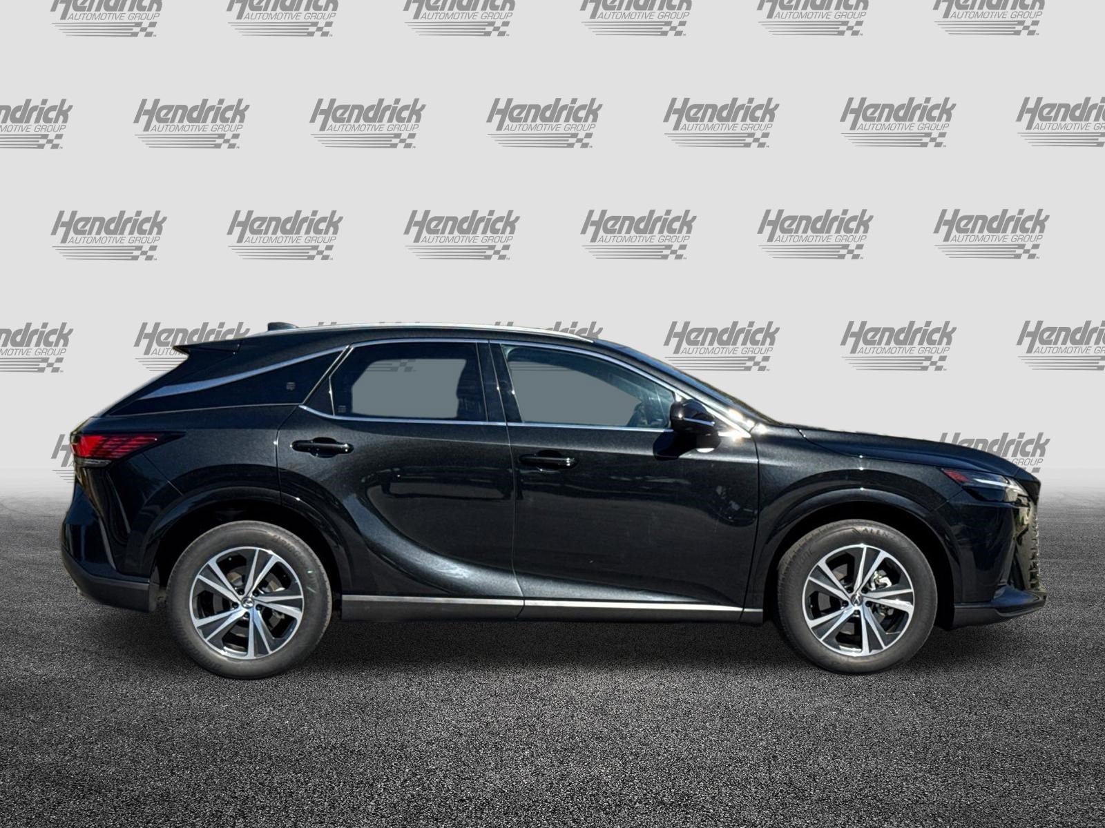 Used 2024 Lexus RX 350 Premium w/ Accessory Package (Z1) FWD image 3