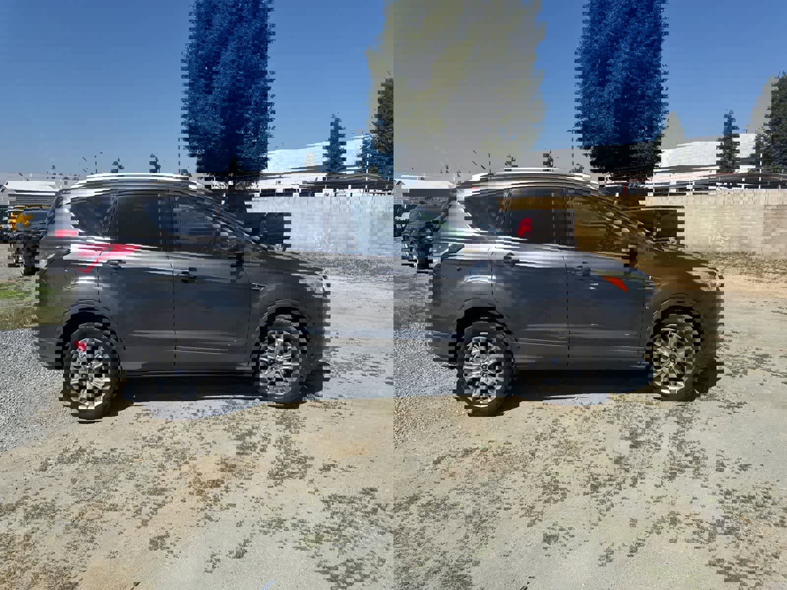 Used 2015 Ford Escape Titanium image 4