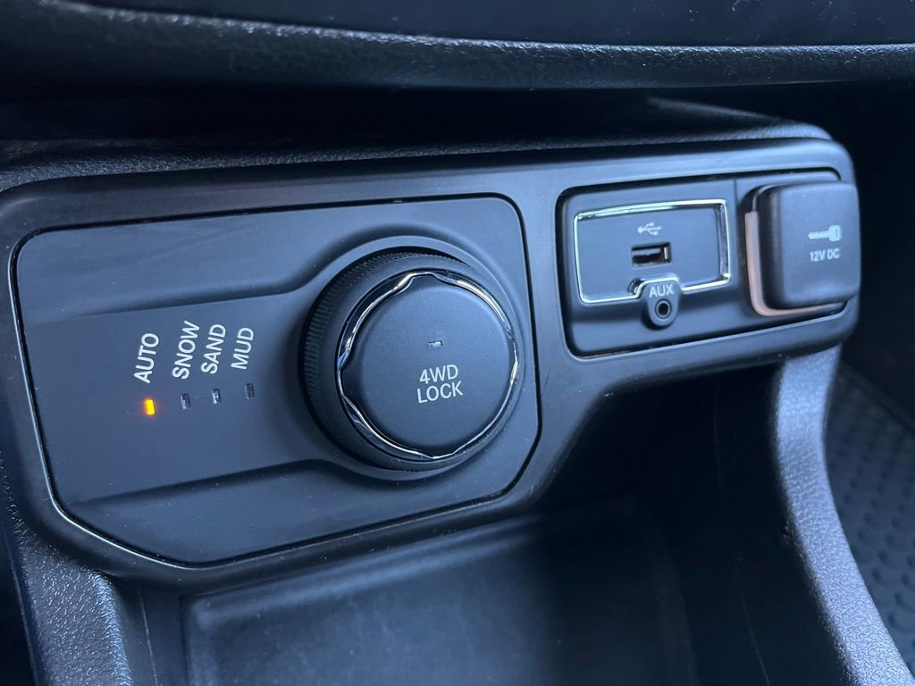 Used 2022 Jeep Renegade Altitude w/ Convenience Group image 21