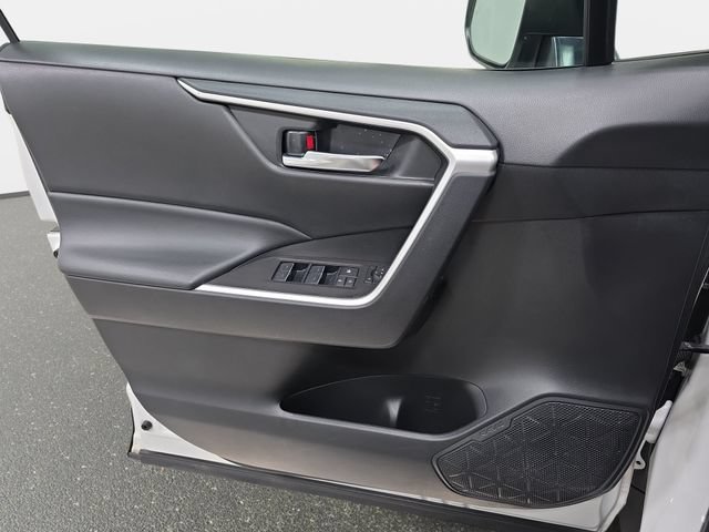 Certified 2024 Toyota RAV4 XLE FWD image 24