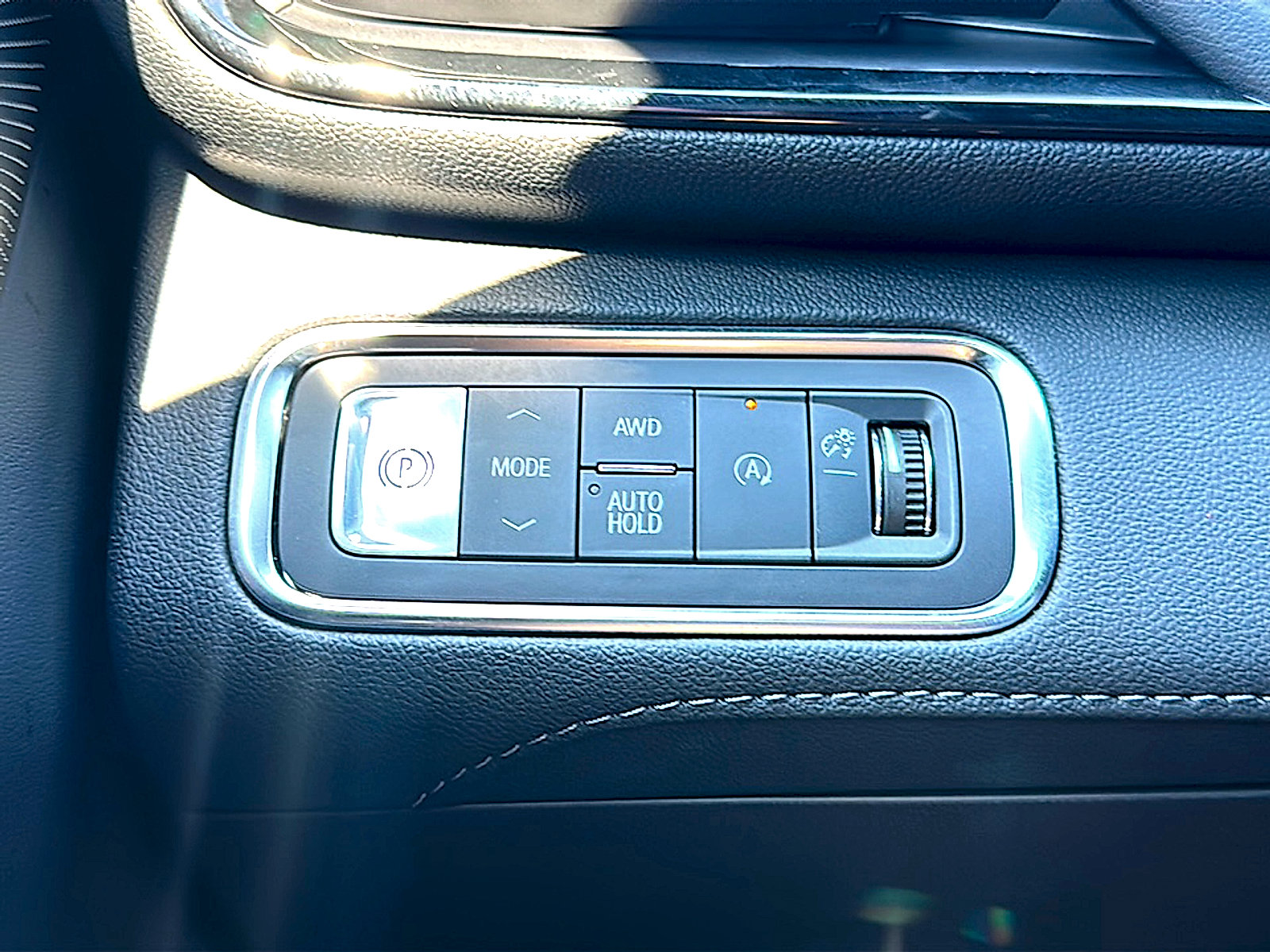 New 2026 Buick Enclave Avenir w/ Super Cruise Package AWD/4WD image 29