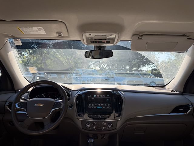 Used 2019 Chevrolet Traverse LT FWD image 16