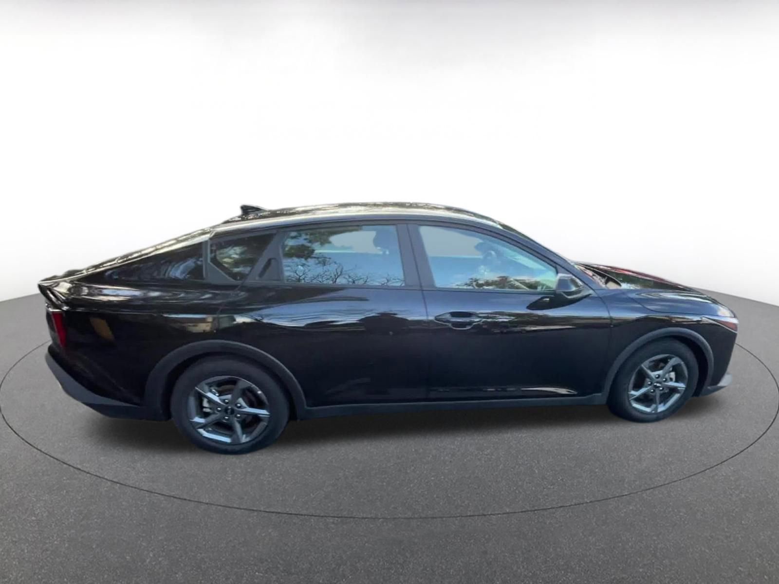 Used 2025 Kia K4 LXS image 16