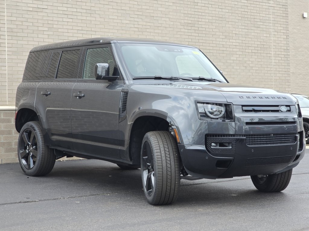 New 2025 Land Rover Defender 110 X-Dynamic SE image 43