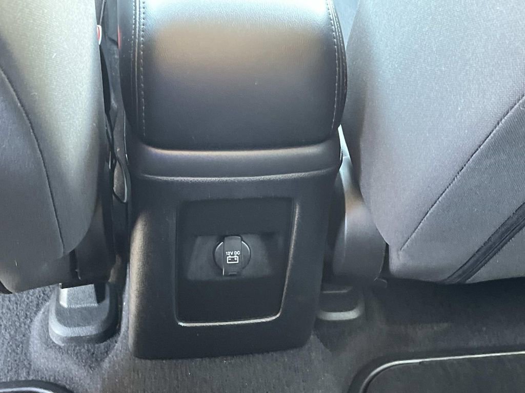 Used 2018 Dodge Journey SE w/ Connectivity Group image 17
