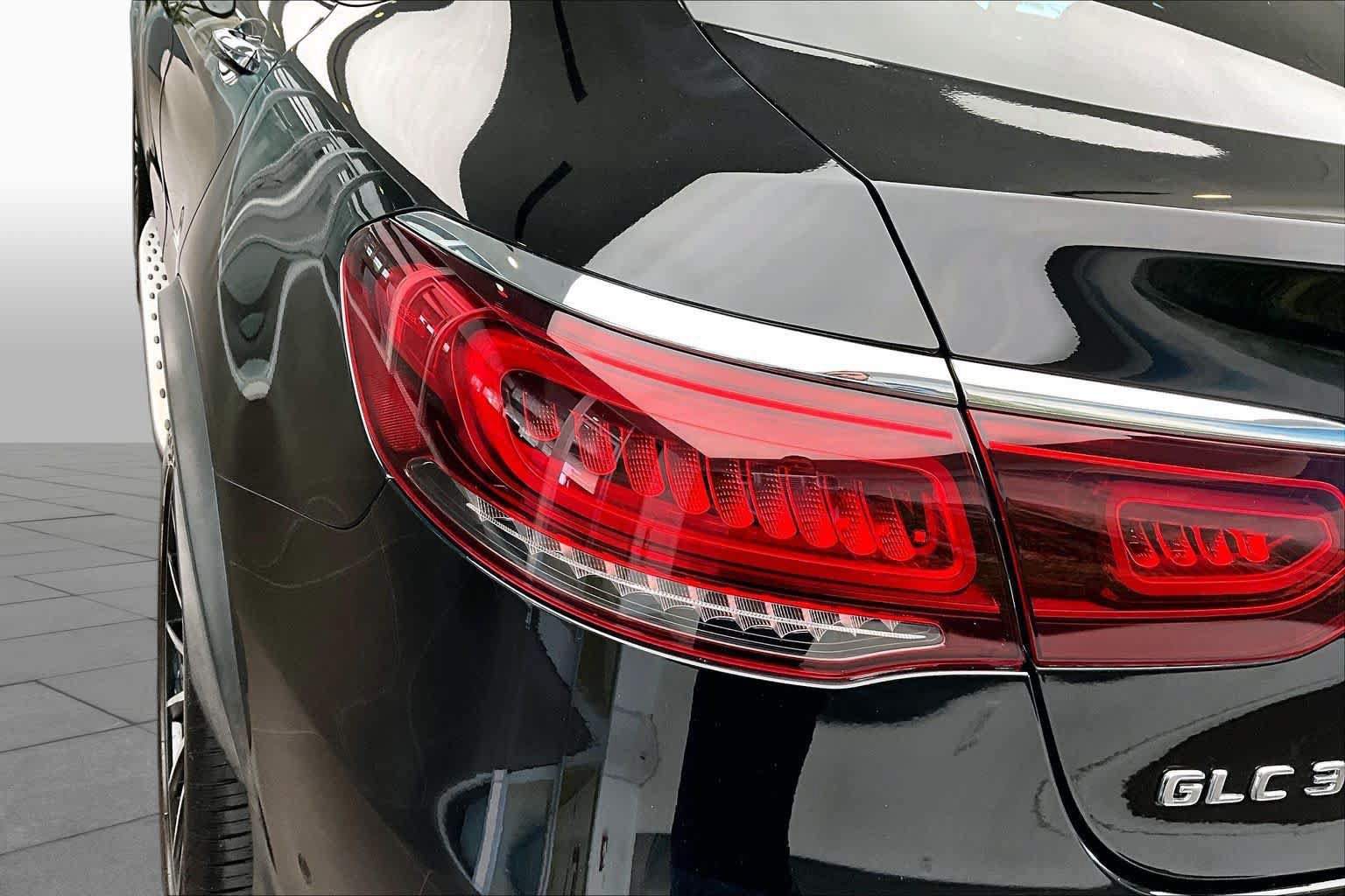 Used 2023 Mercedes-Benz GLC 300 4MATIC Coupe image 28