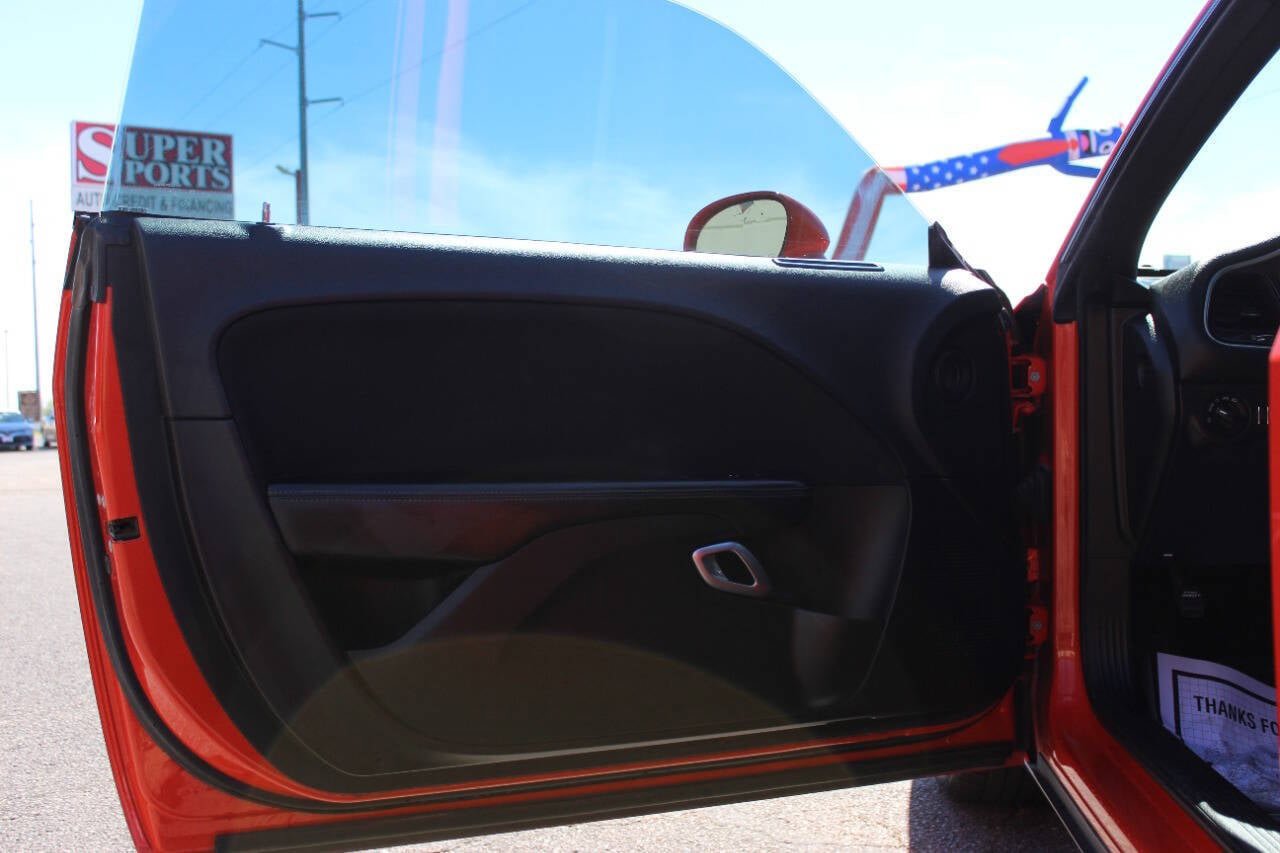 Used 2019 Dodge Challenger SXT RWD image 14