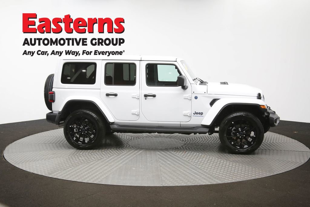 Used 2025 Jeep Wrangler Unlimited Sahara image 45
