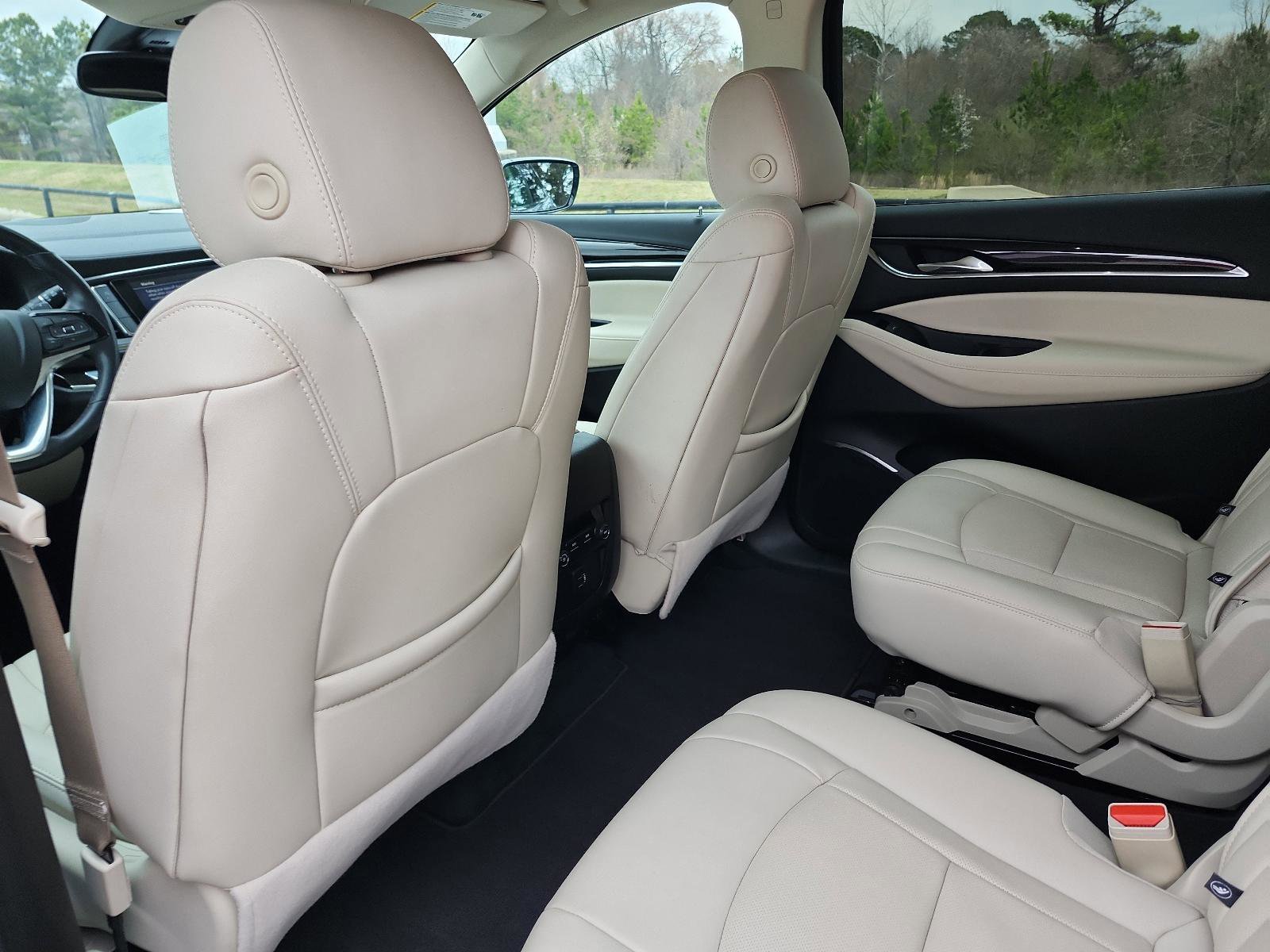 Certified 2023 Buick Enclave Essence image 10