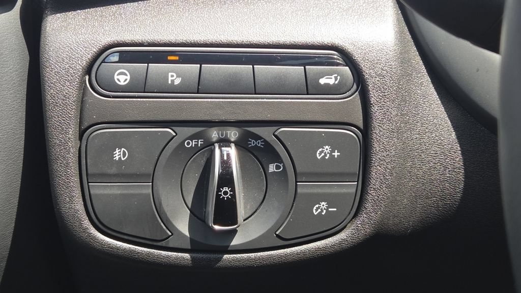 Certified 2024 INFINITI QX50 Sport AWD/4WD image 37