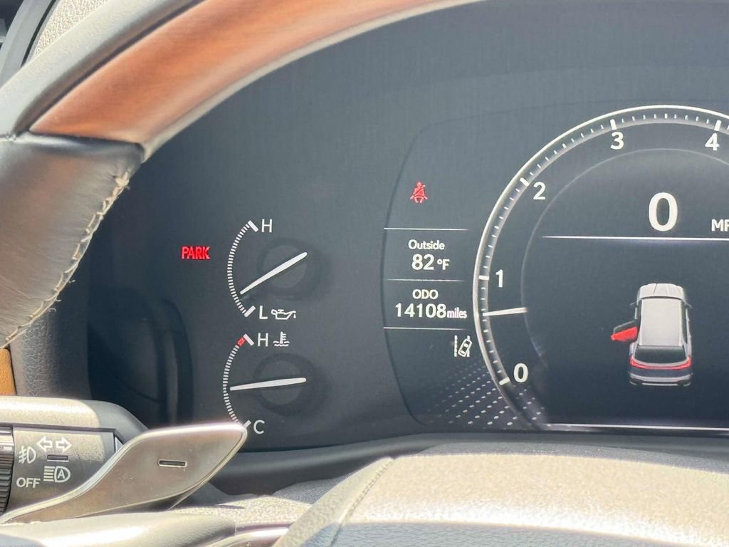 Used 2024 Lexus LX 600 4WD w/ Luxury Package image 29