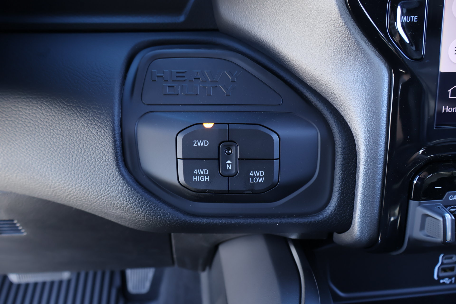 New 2027 RAM 3500 Laramie AWD/4WD image 9