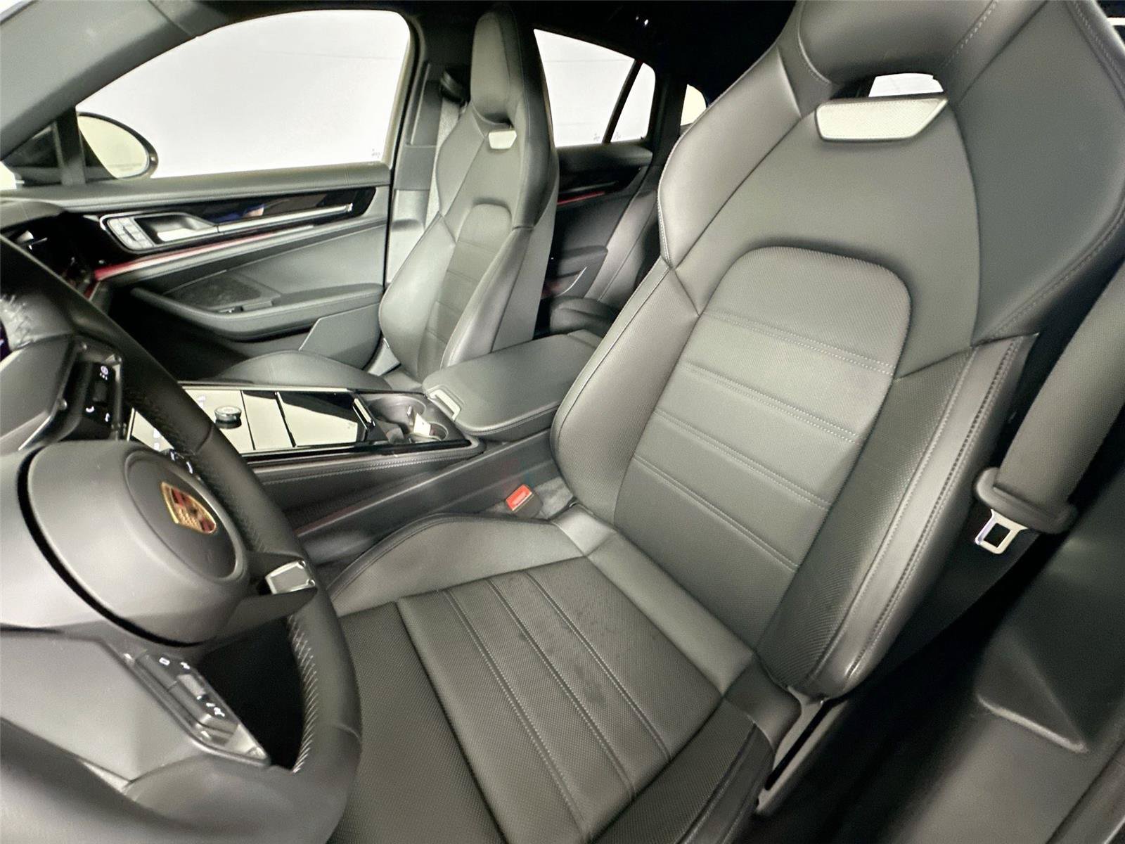 Certified 2024 Porsche Panamera image 5