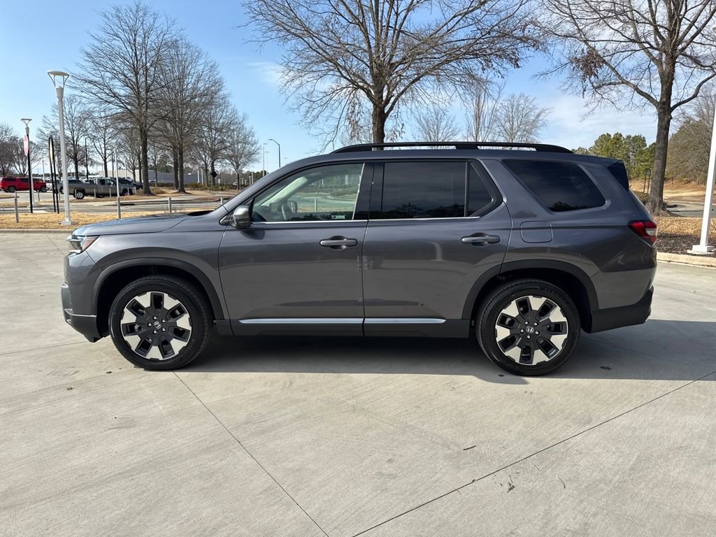 New 2026 Honda Pilot Touring image 4