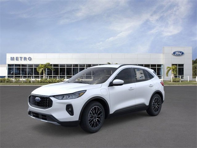New 2025 Ford Escape SE