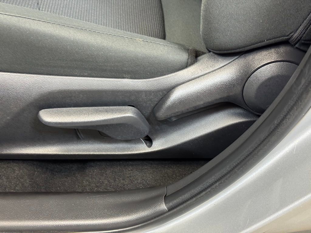 Used 2024 Toyota RAV4 LE image 10