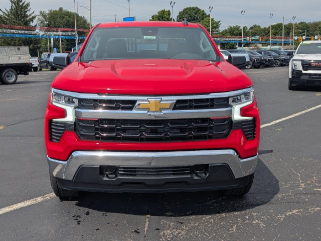 New 2026 Chevrolet Silverado 1500 LT w/ Convenience Package II AWD/4WD image 2