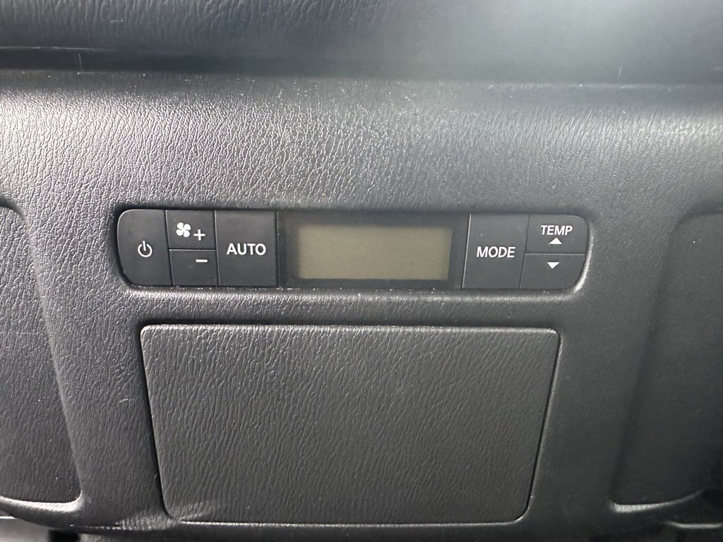 Used 2024 Nissan Armada SV image 17