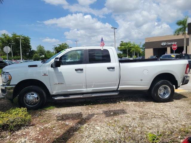 Used 2024 RAM 3500 Big Horn AWD/4WD image 8