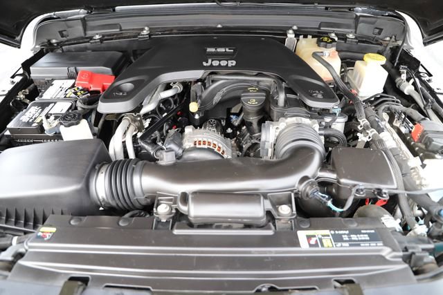 Used 2020 Jeep Gladiator Sport w/ Quick Order Package 24S image 3