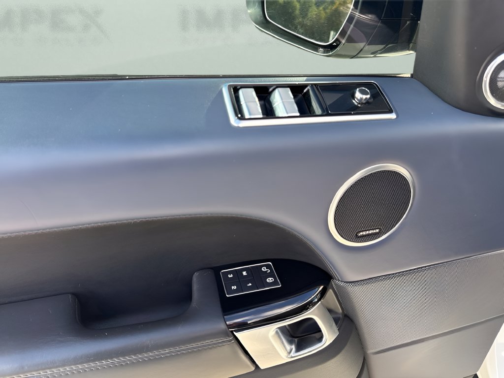 Used 2019 Land Rover Range Rover Sport Supercharged AWD/4WD image 27