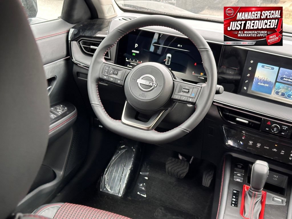 New 2025 Nissan Kicks SR AWD/4WD image 17