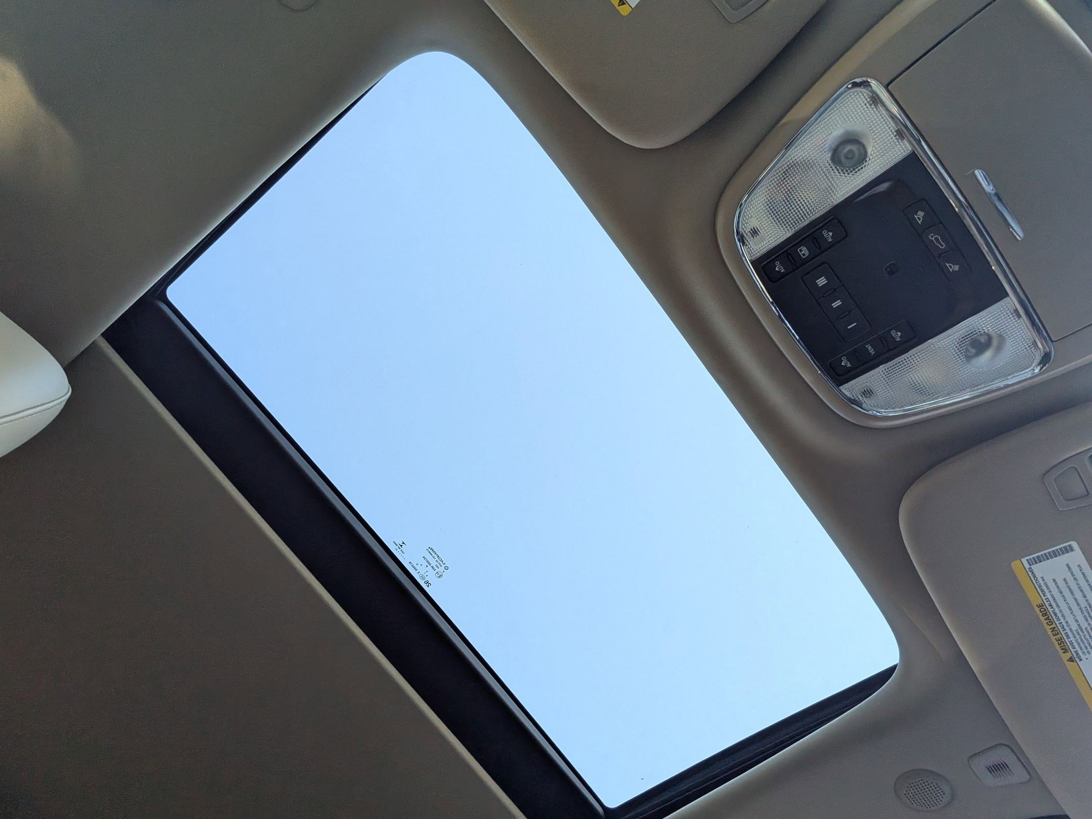 Used 2021 Jeep Grand Cherokee Limited w/ Sun & Sound Group image 27