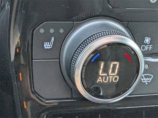 Used 2022 Toyota Highlander XLE image 26