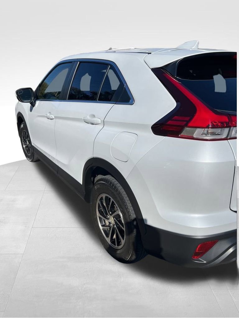 Used 2022 Mitsubishi Eclipse Cross ES image 21