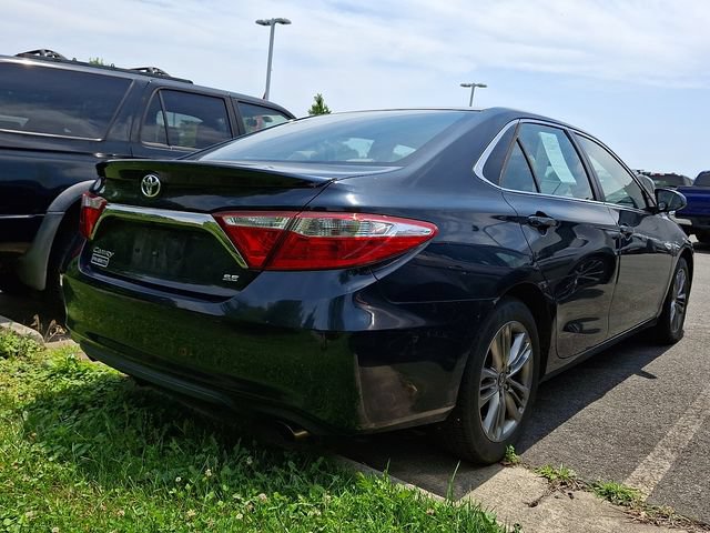 Used 2017 Toyota Camry SE FWD image 7